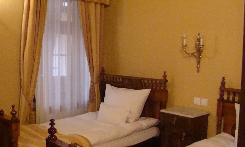 Deco Sistem - Perdele, draperii, textile cu destinatie HoReCa